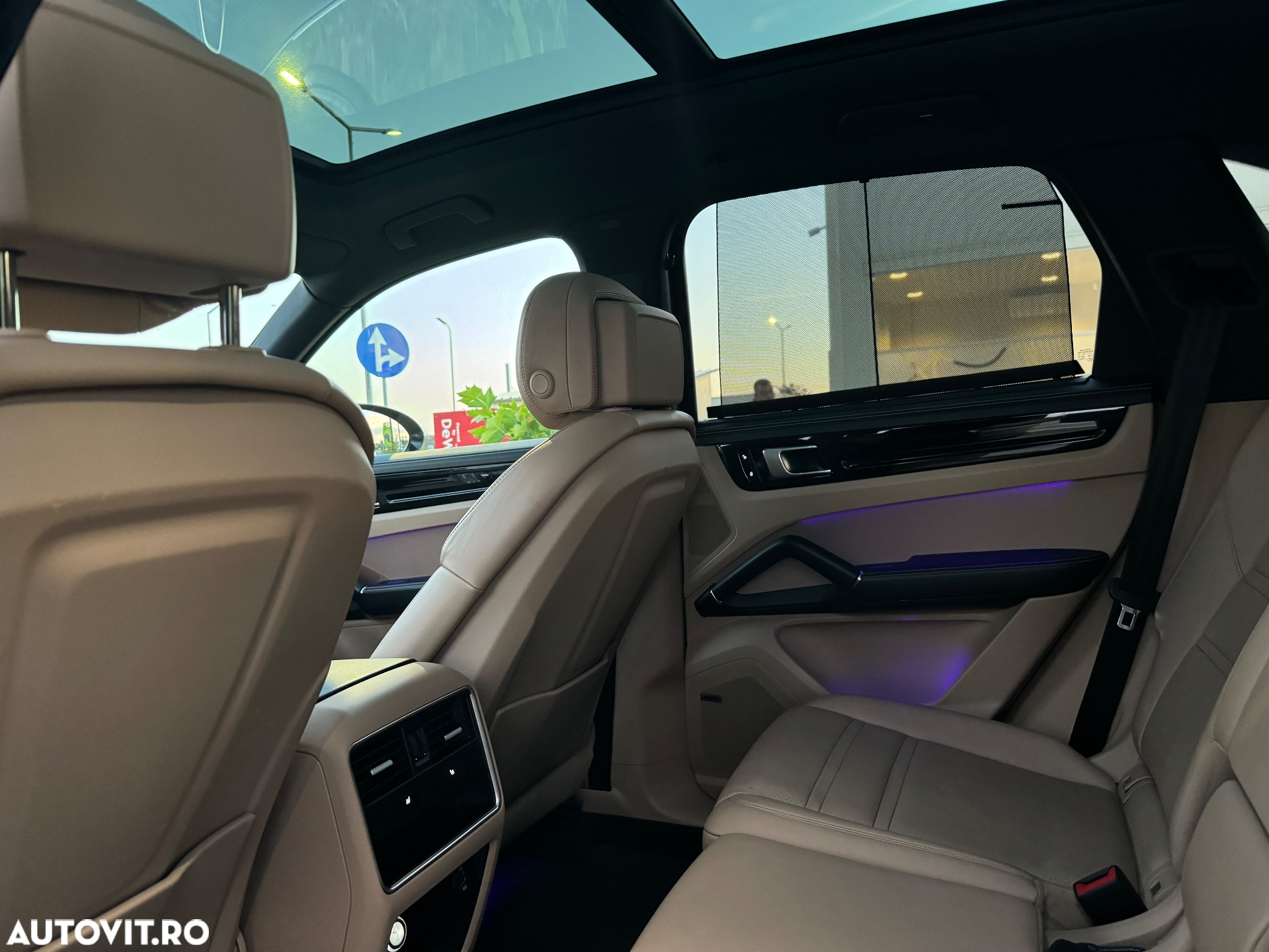 Porsche Cayenne - 29