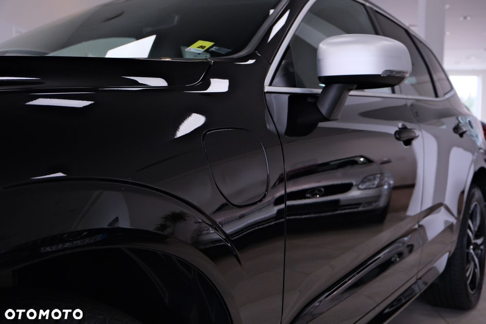 Volvo XC 60 T6 AWD Plug-In Hybrid R-Design - 21