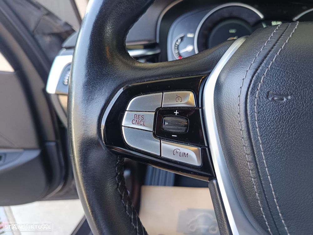 BMW 520 d Line Luxury Auto - 24