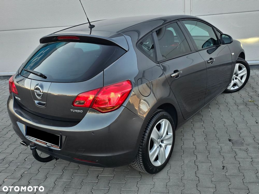 Opel Astra 1.4 Turbo Innovation - 23