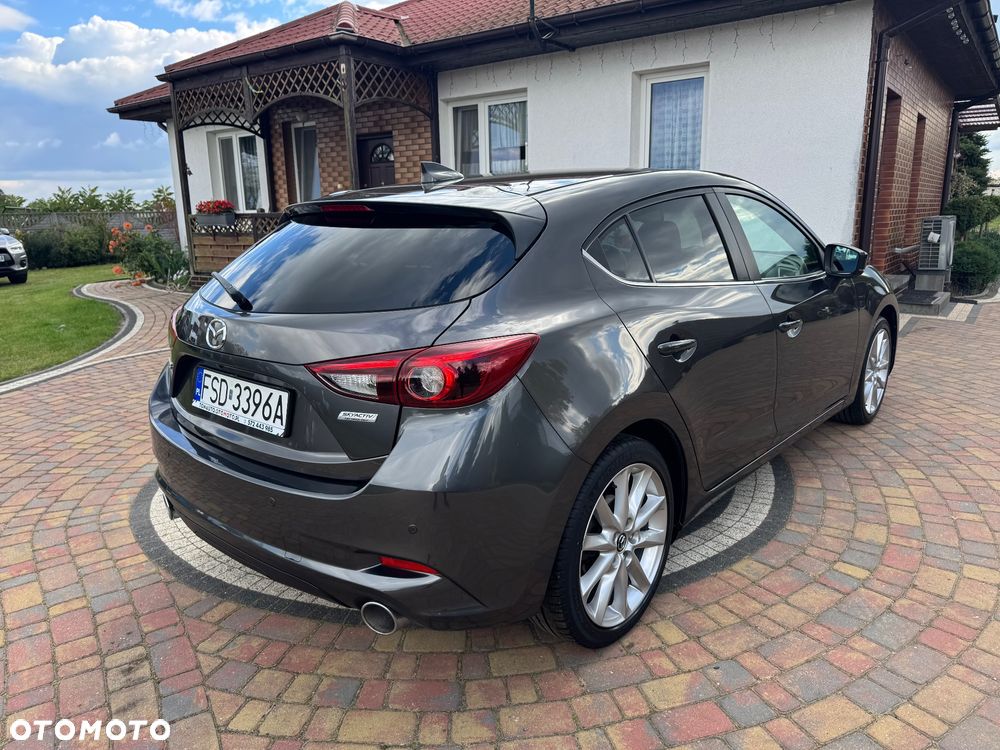 Mazda 3 - 16