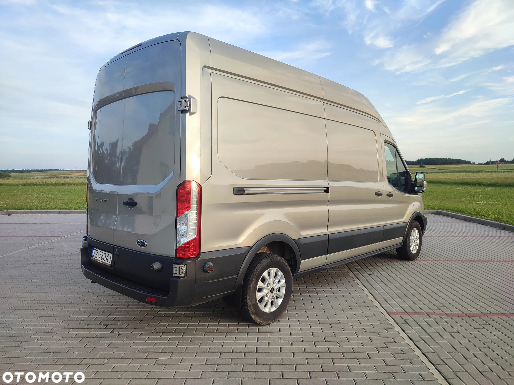 Ford Transit - 4