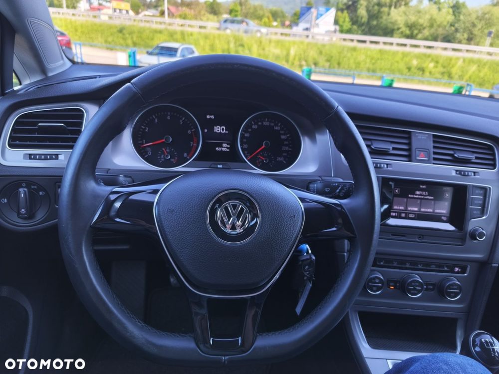 Volkswagen Golf - 20