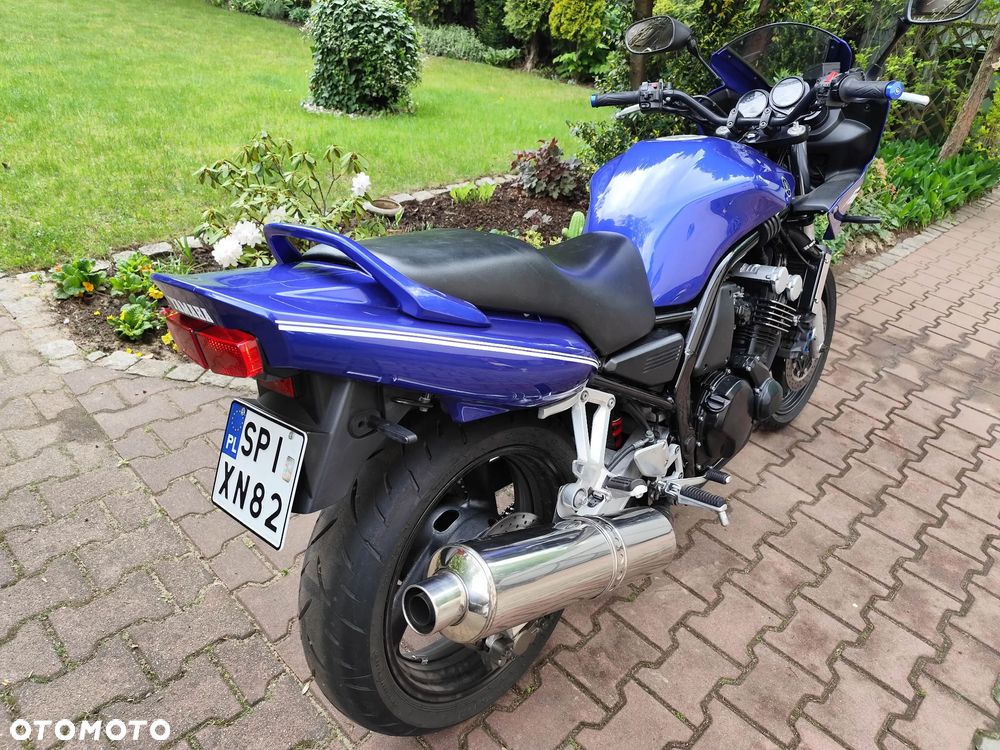 Yamaha FZS - 3