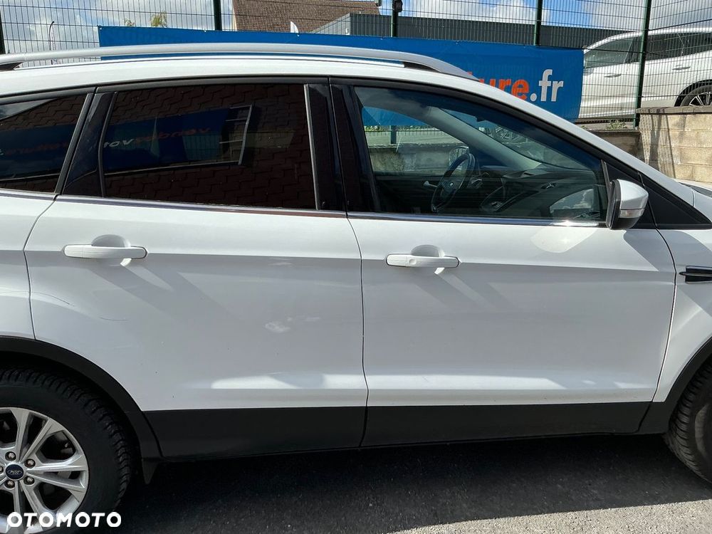 Ford Kuga 1.5 EcoBoost 2x4 Titanium - 21