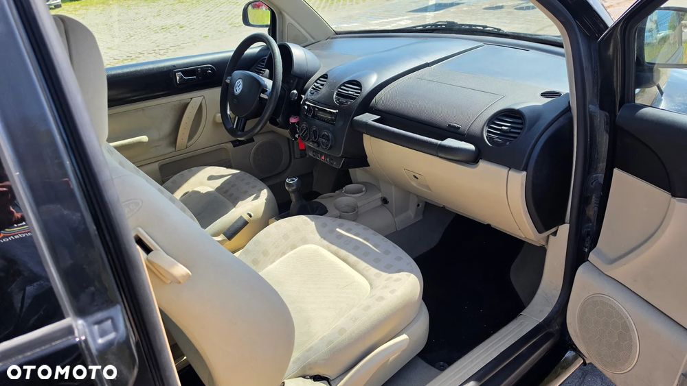 Volkswagen New Beetle 2.0 - 5