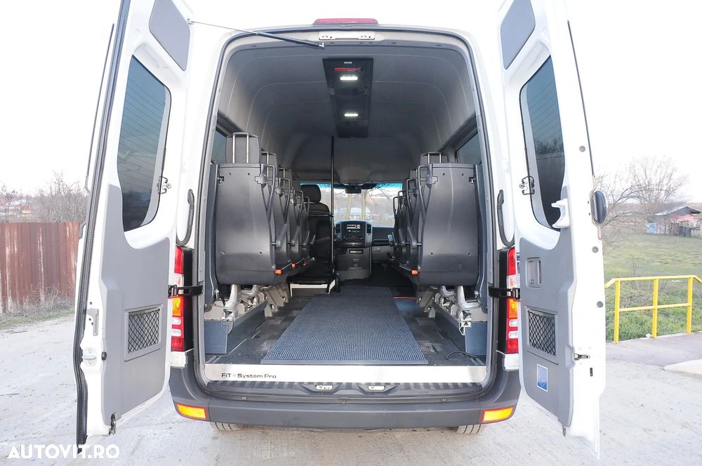 Mercedes-Benz Sprinter - 5