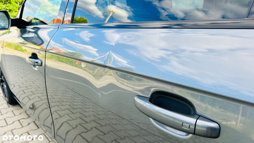 Audi A4 Avant 2.0 TDI DPF Ambition - 10