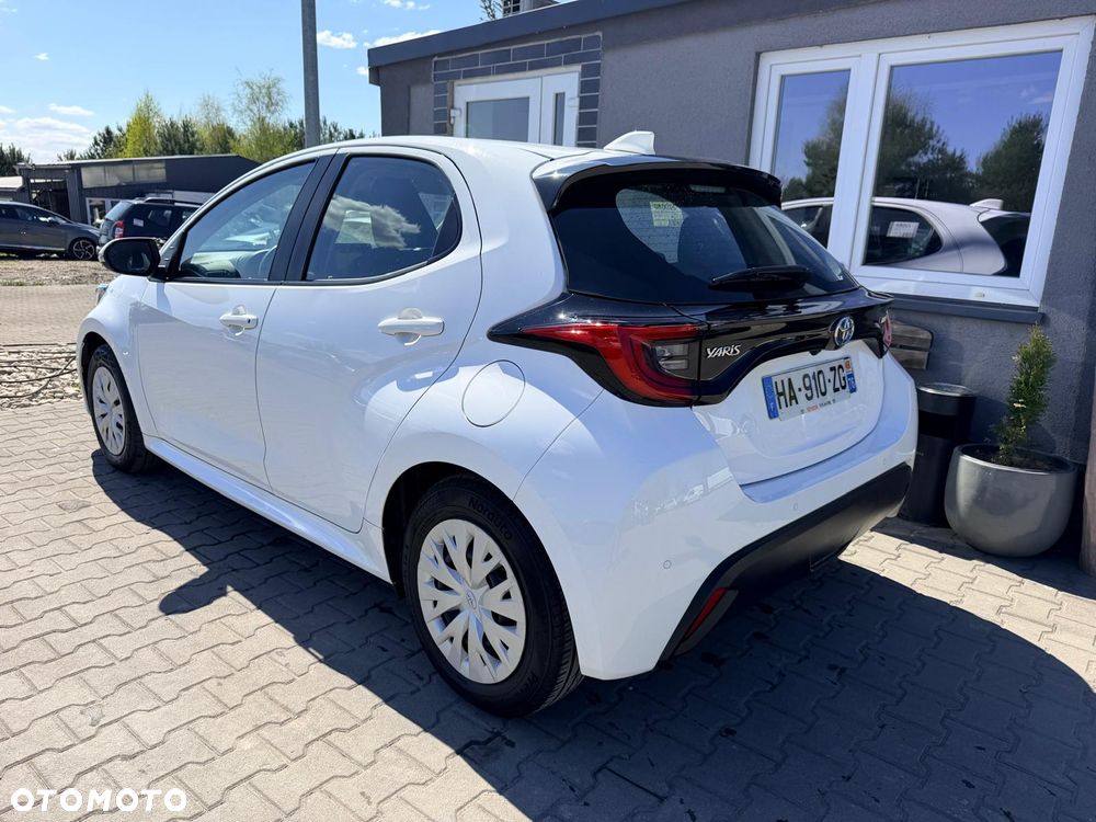 Toyota Yaris - 16
