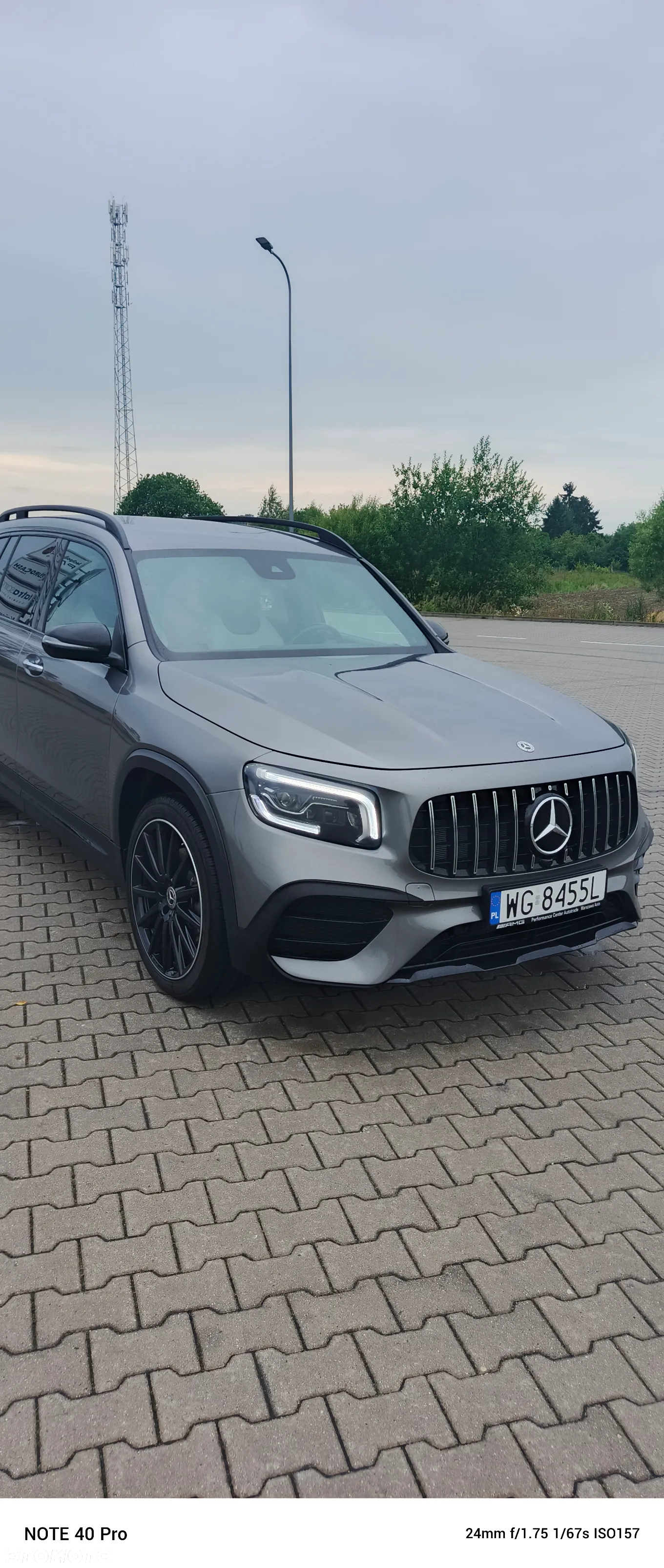 Mercedes-Benz GLB 250 4-Matic AMG Line 8G-DCT - 2