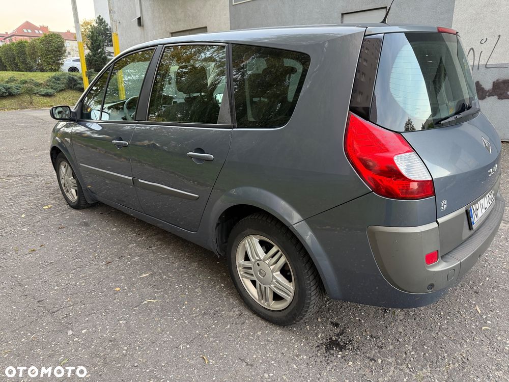 Renault Grand Scenic Gr 2.0 16V Emotion - 8