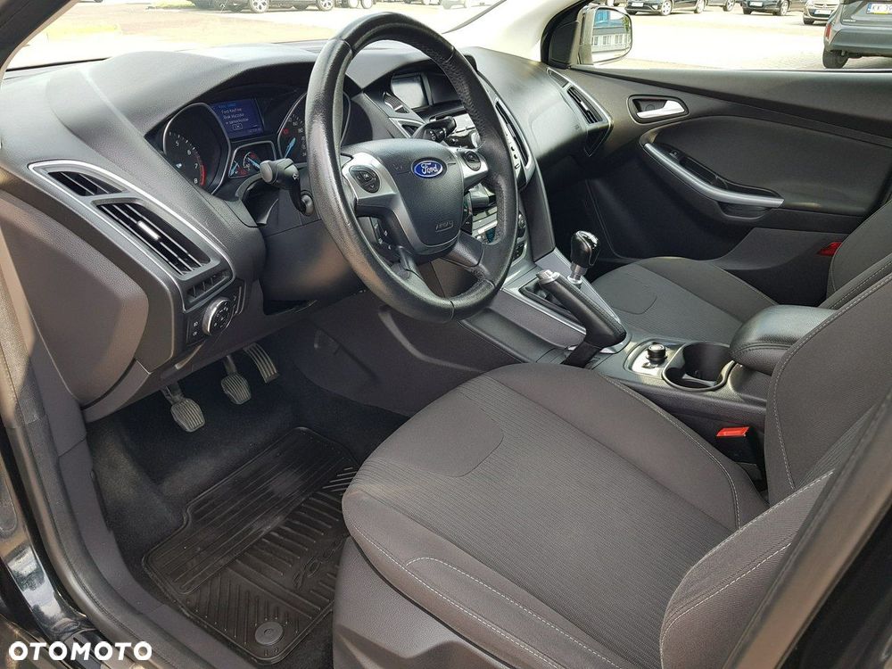 Ford Focus - 10