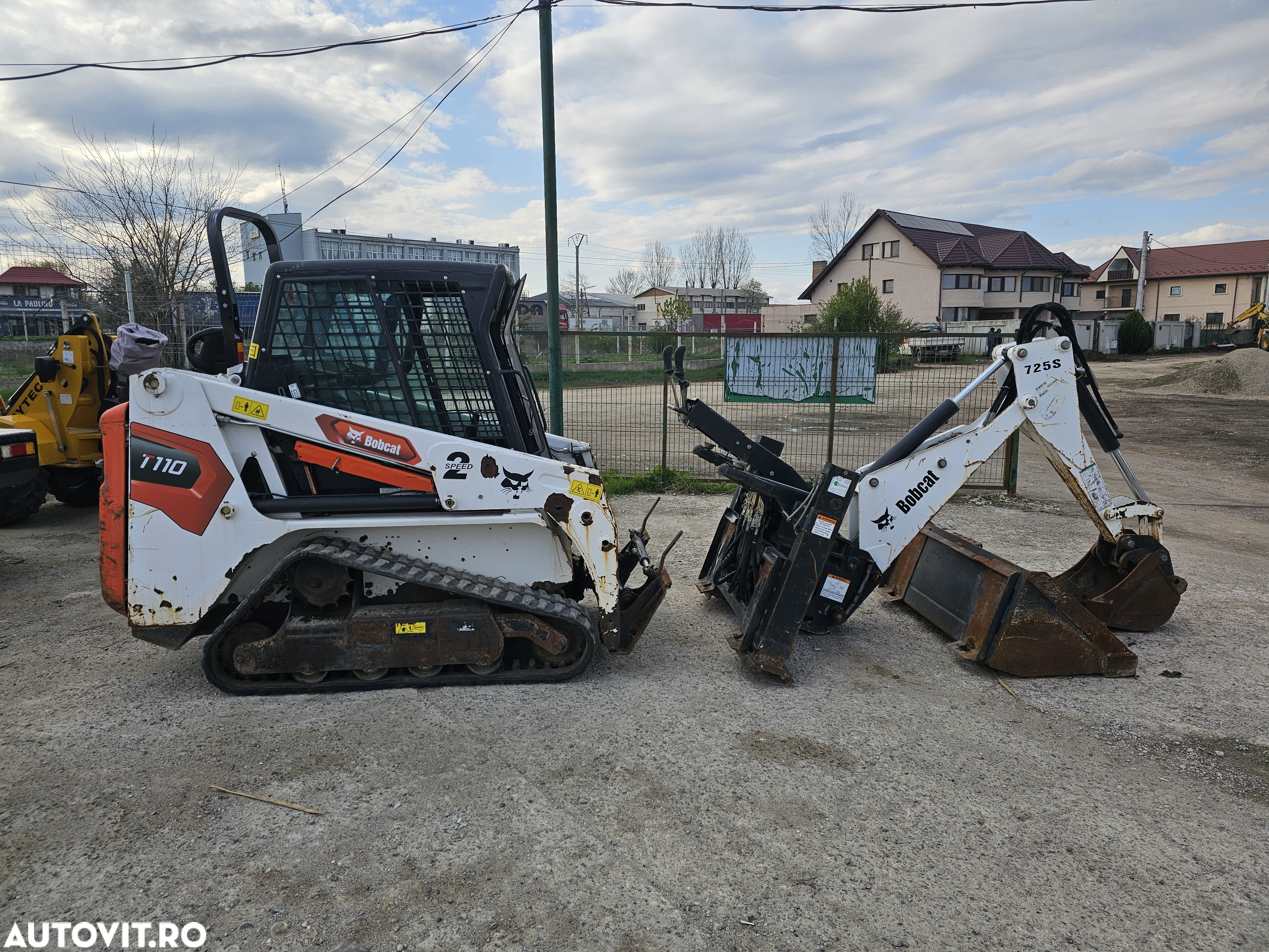 Bobcat T110 miniincarcator pe senile cu brat excavator bobcat miniexcavator  incarcator frontal - 3