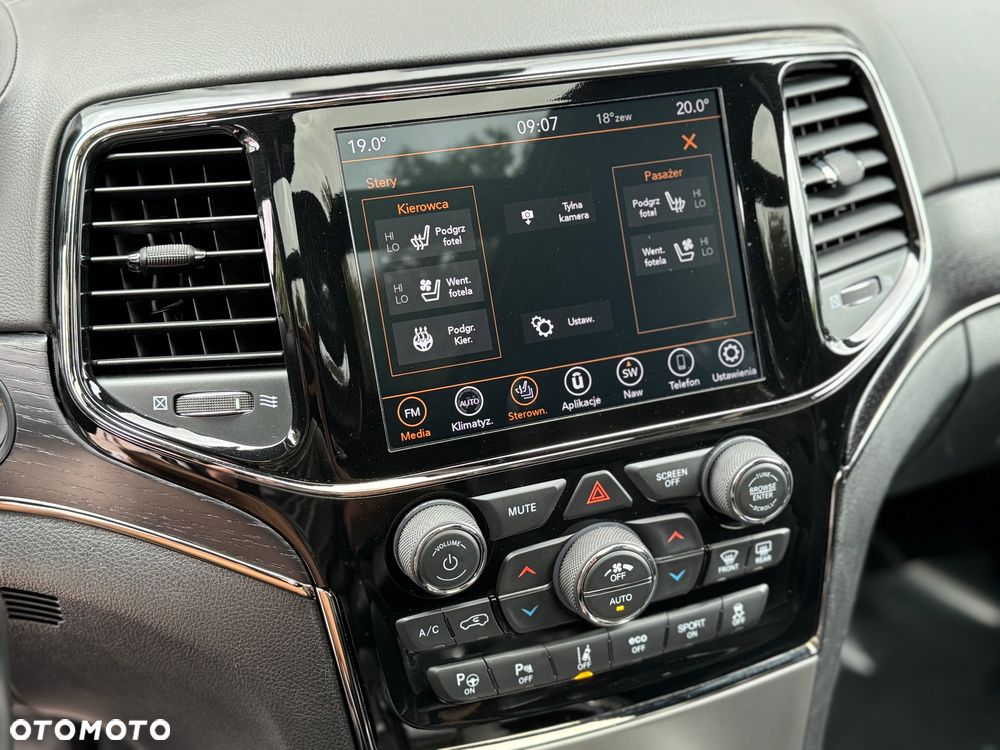 Jeep Grand Cherokee 5.7 V8 HEMI Summit - 9