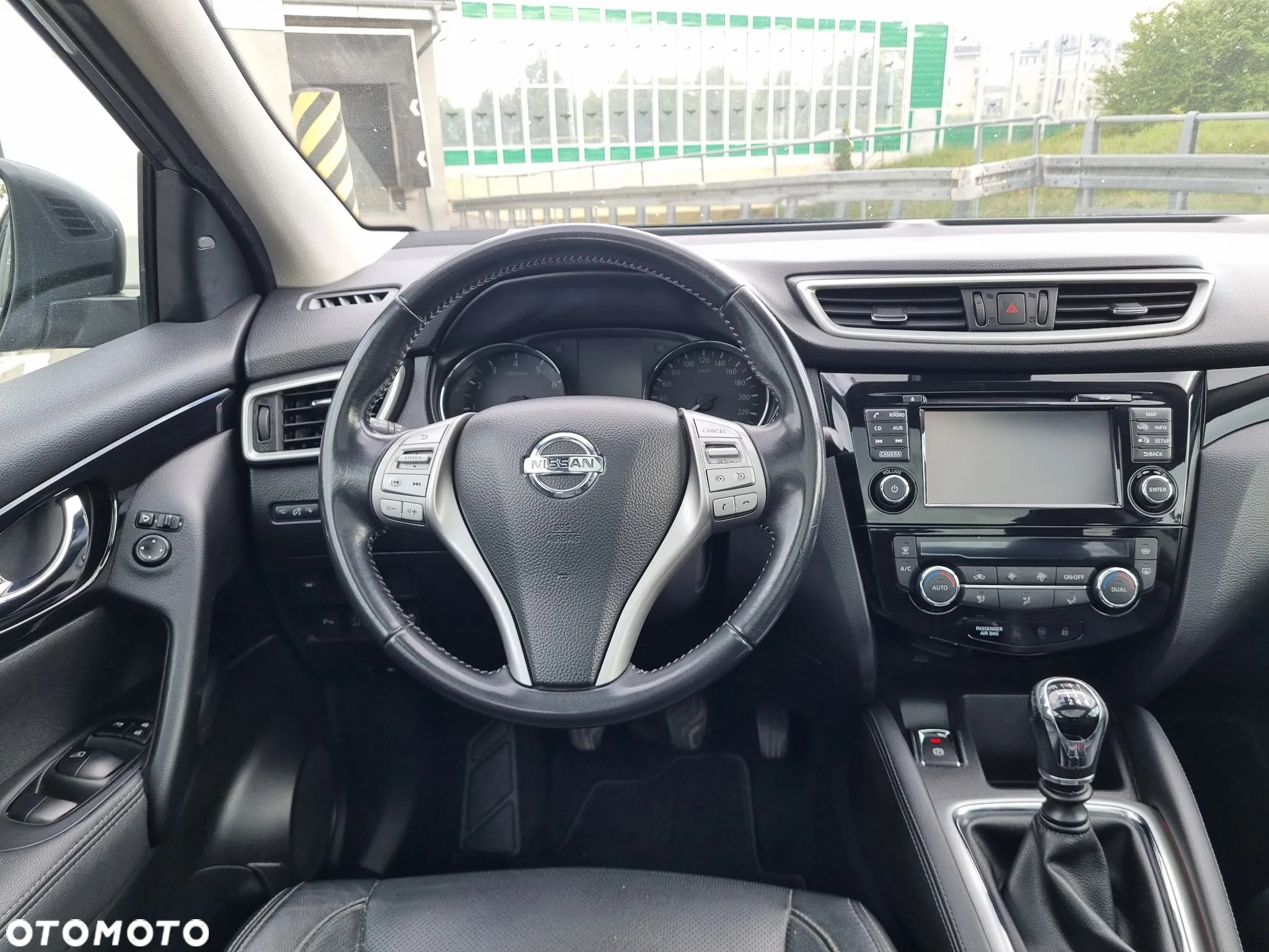 Nissan Qashqai 1.2 DIG-T N-Vision EU6 - 10