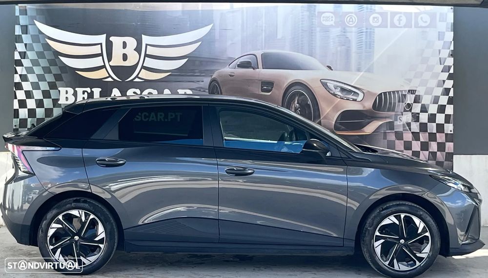 MG MG4 64 kWh Comfort - 12