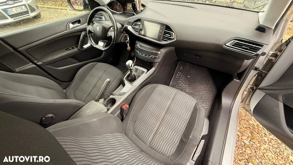 Peugeot 308 SW BlueHDi 120 Stop & Start Style - 12