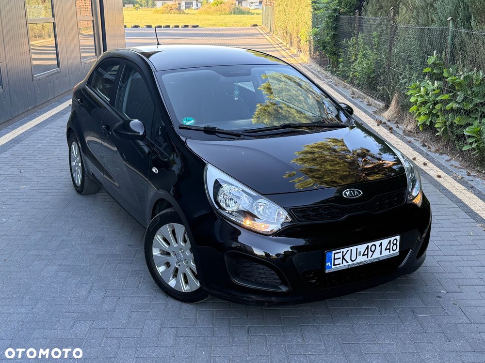 Kia Rio 1.2 Attract - 11
