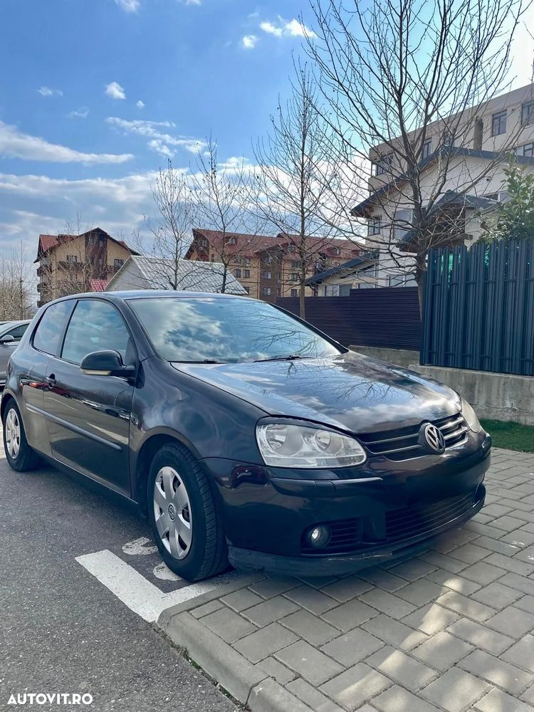 Volkswagen Golf 1.9 TDI DPF Tour - 2