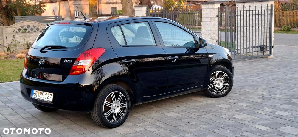 Hyundai i20 1.2 Comfort EU5 - 9