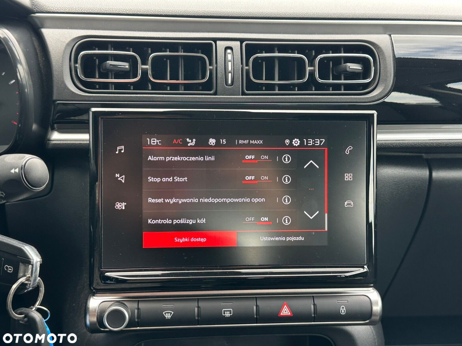 Citroën C3 1.2 PureTech Shine - 24