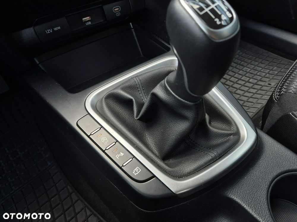 Kia Ceed 1.5 T-GDI M - 25