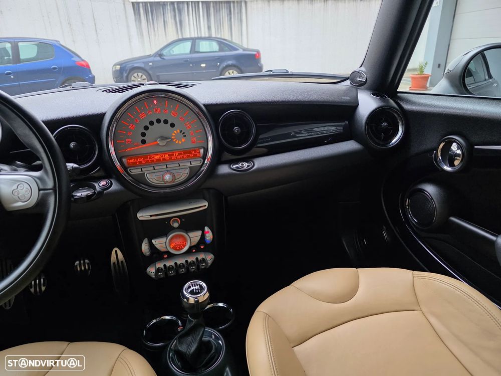 MINI Cabrio Cooper S - 52