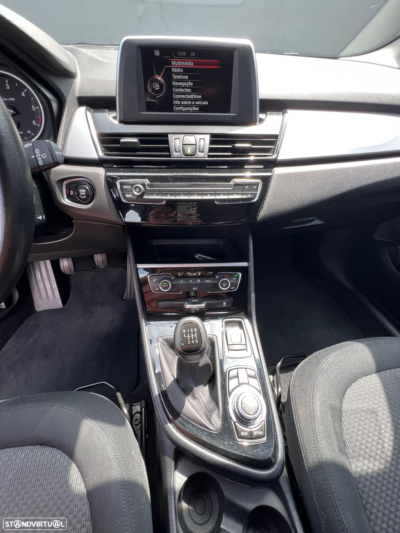 BMW 214 Active Tourer - 12
