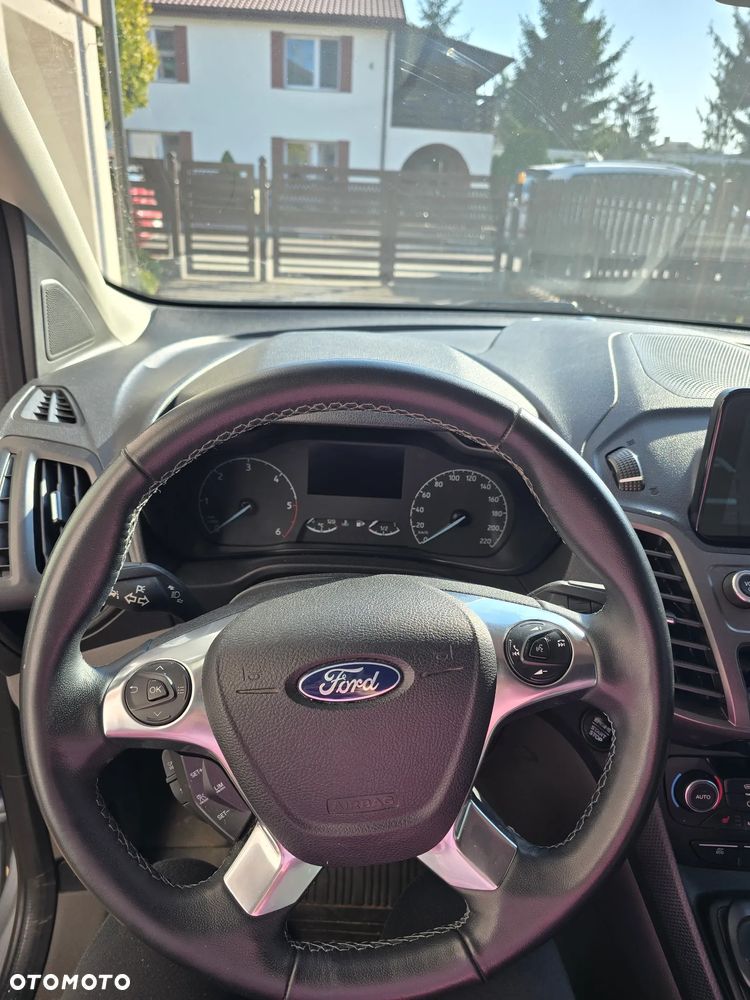 Ford Transit Connect - 15