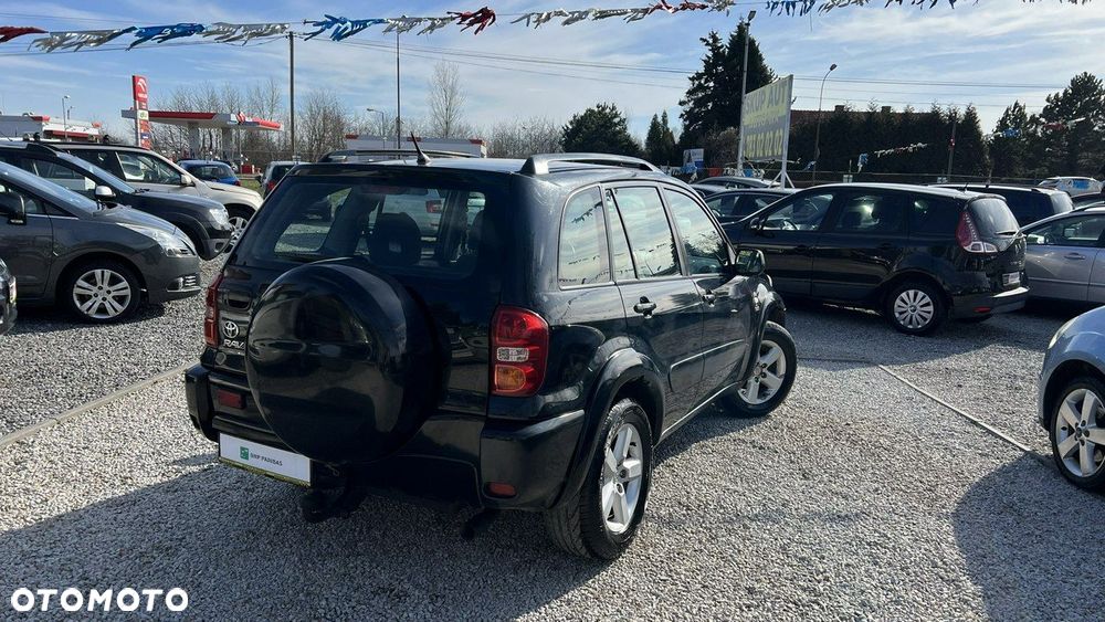 Toyota RAV4 - 11