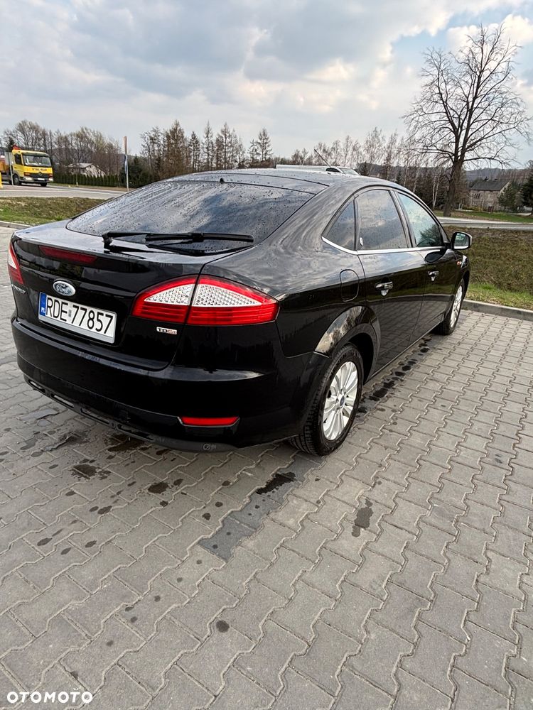 Ford Mondeo 2.0 TDCi Ghia - 12