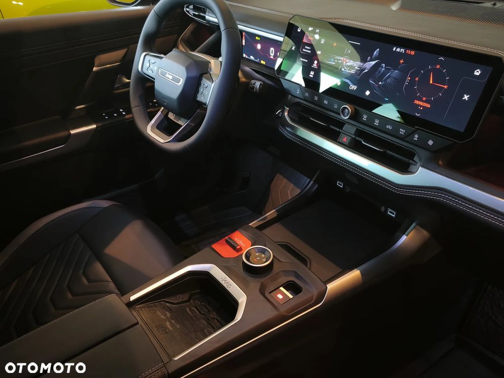 Jeep Compass 1.2 T3 mHEV Summit FWD DCT - 24