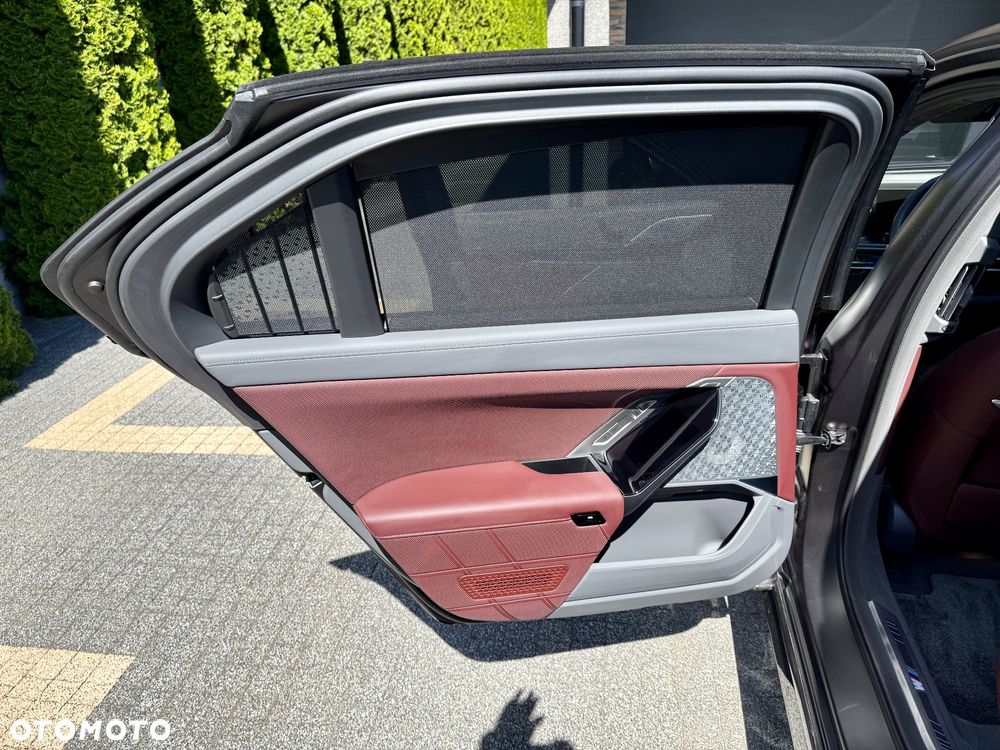 BMW Seria 7 740d xDrive mHEV sport - 23