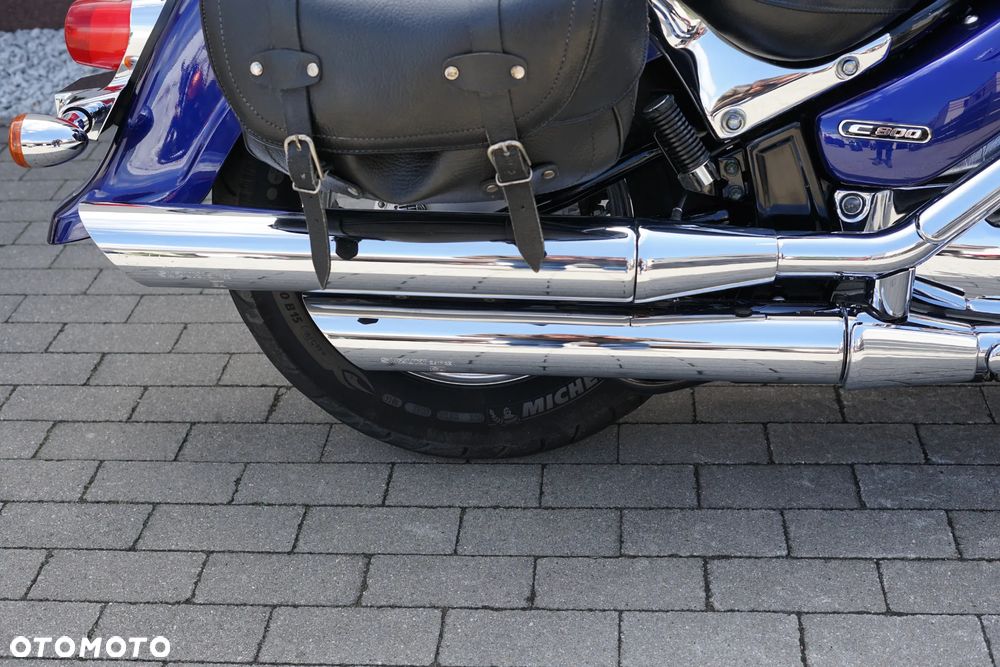 Suzuki VL 800 Volusia - 8