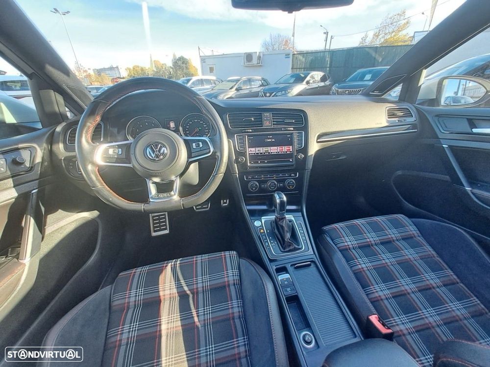 VW Golf 2.0 TSi GTi DSG Performance - 10