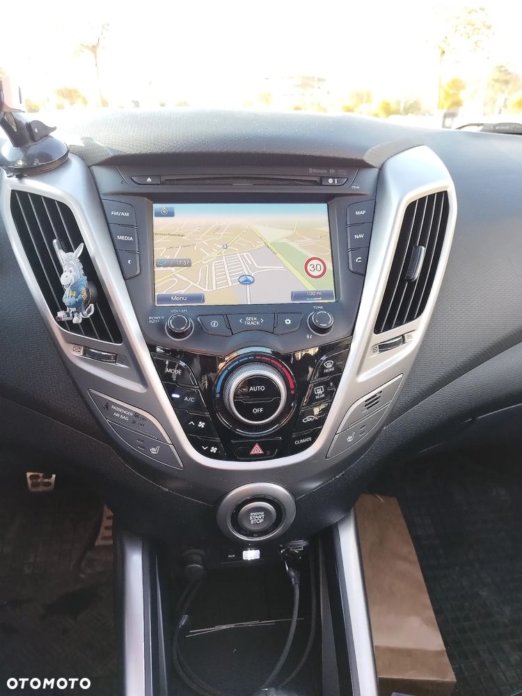 Hyundai Veloster 1.6 blue Premium - 15