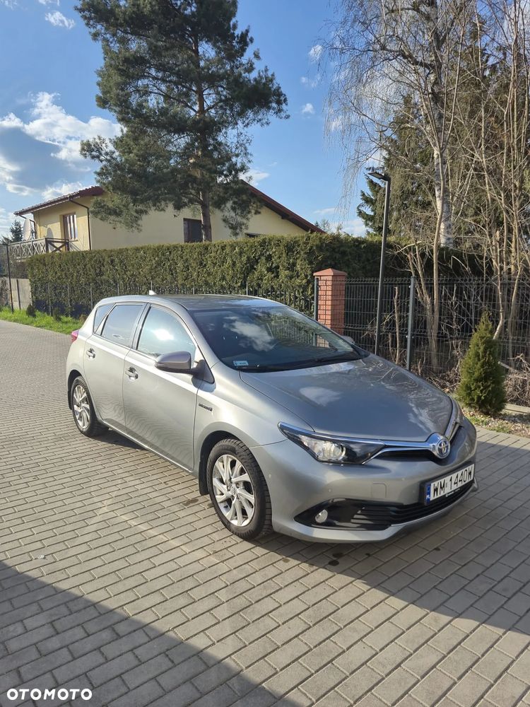 Toyota Auris Hybrid 135 Prestige - 3