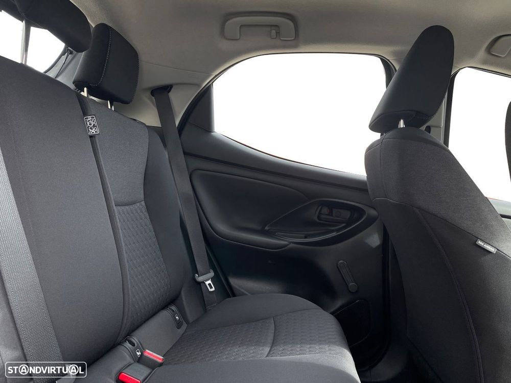 Toyota Yaris - 7