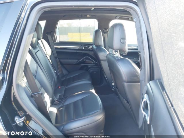 Porsche Cayenne - 13