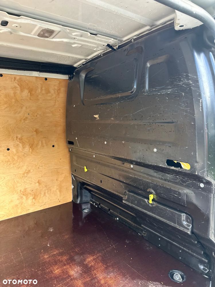 Opel Vivaro - 16
