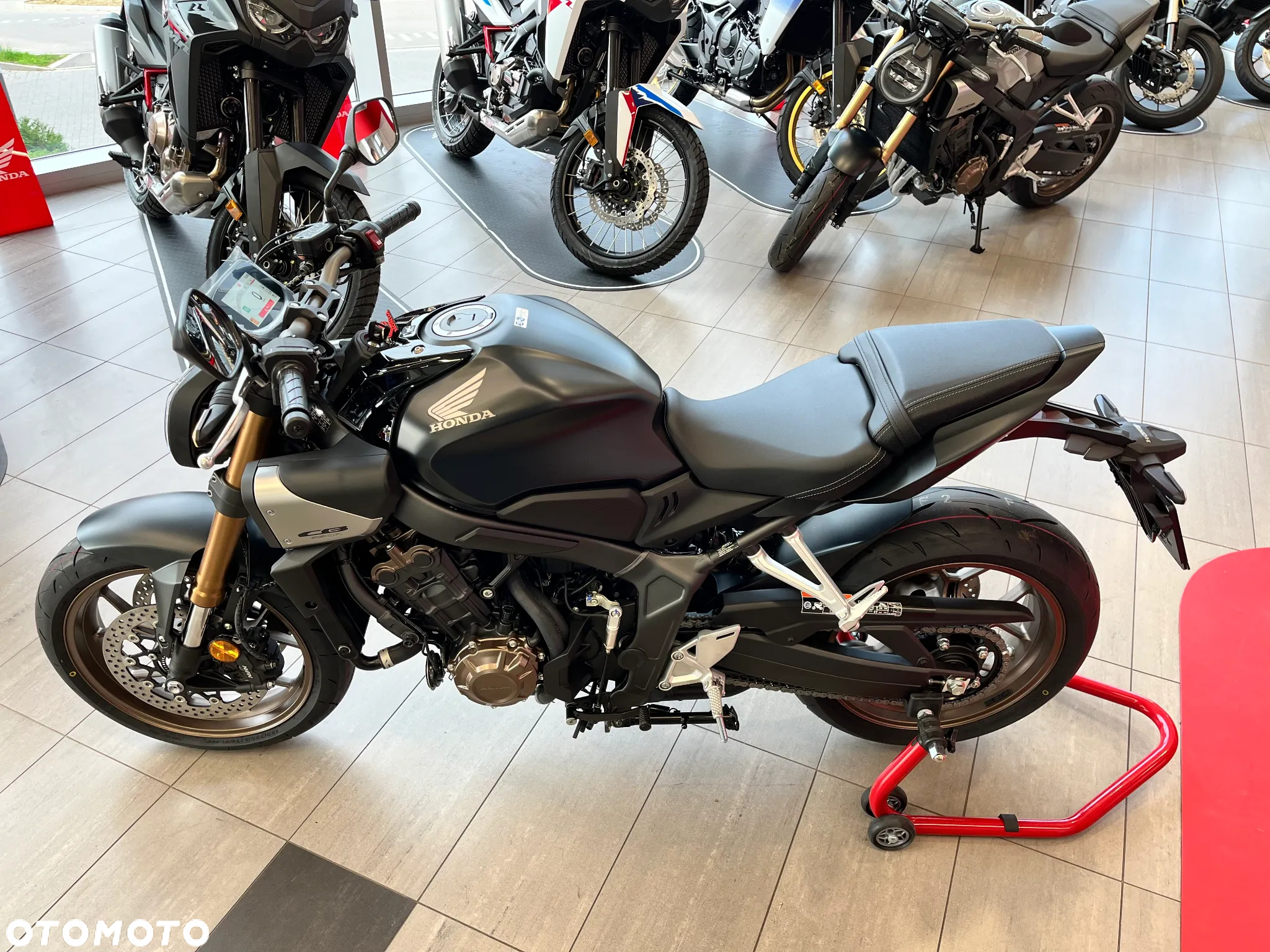 Honda CB - 10
