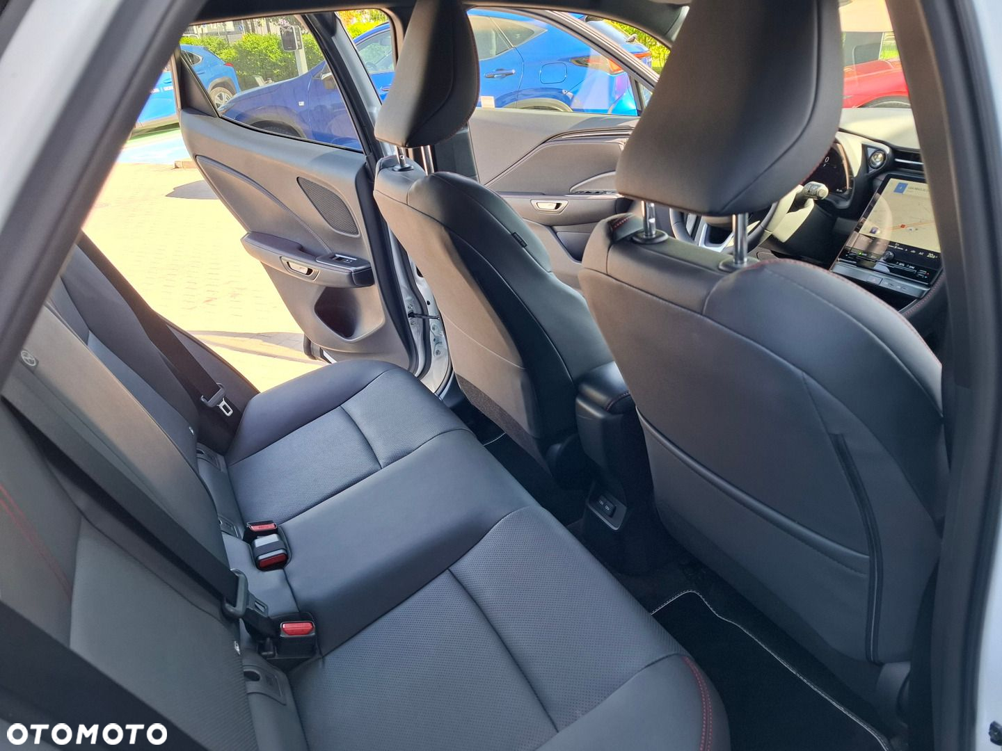 Lexus LBX 1.5 Hybrid Emotion - 23