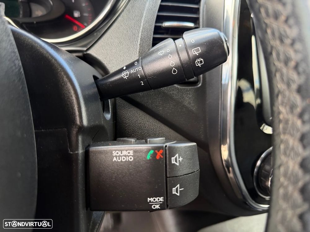 Renault Captur 1.5 dCi Exclusive - 19