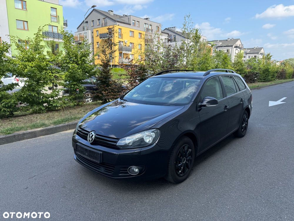 Volkswagen Golf - 1