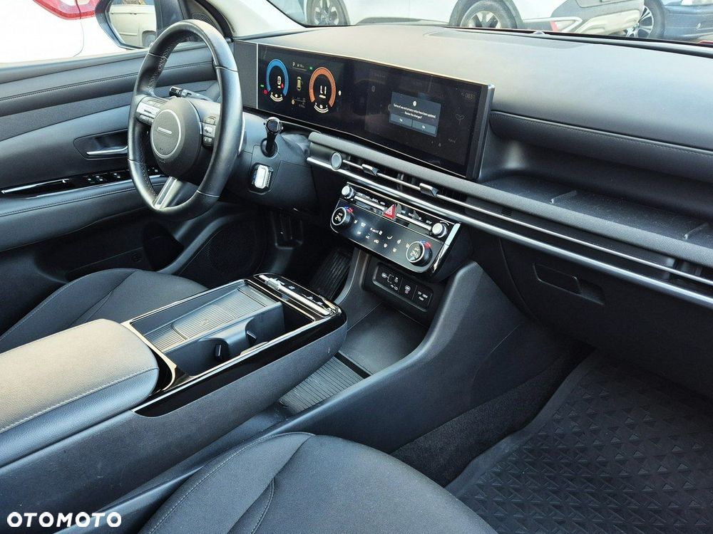 Hyundai Tucson 1.6 T-GDi HEV Smart 2WD - 18