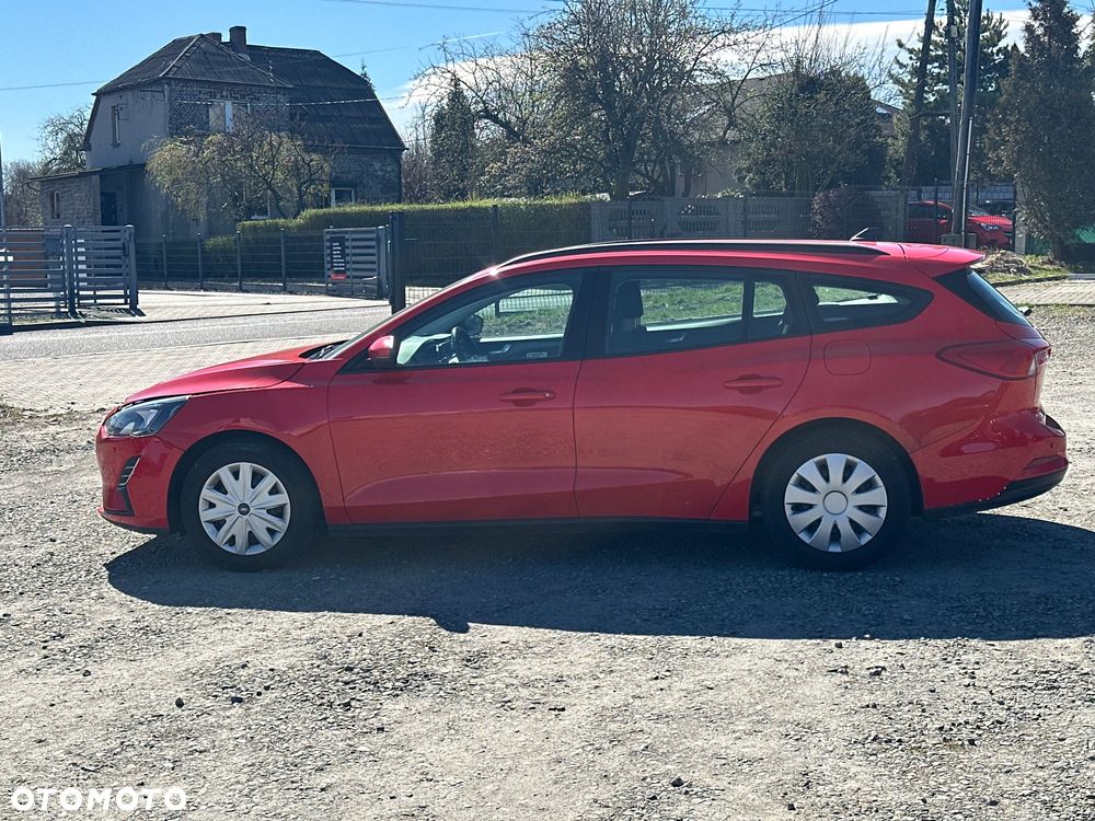 Ford Focus 1.0 EcoBoost Trend Edition - 6