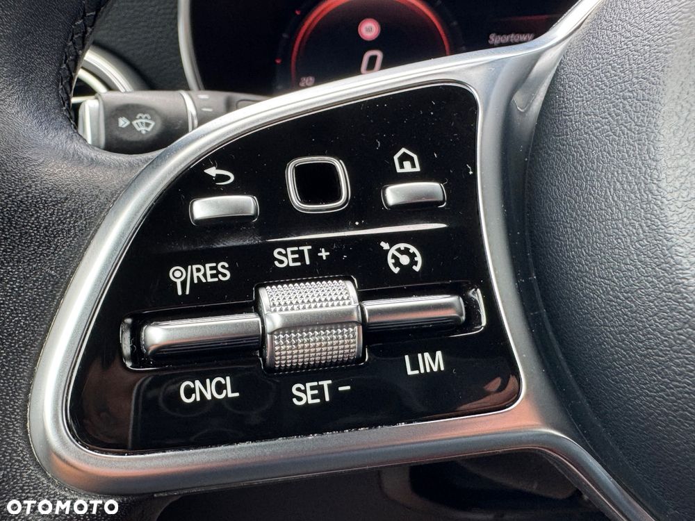 Mercedes-Benz GLC 200 d 4Matic 9G-TRONIC Exclusive - 38