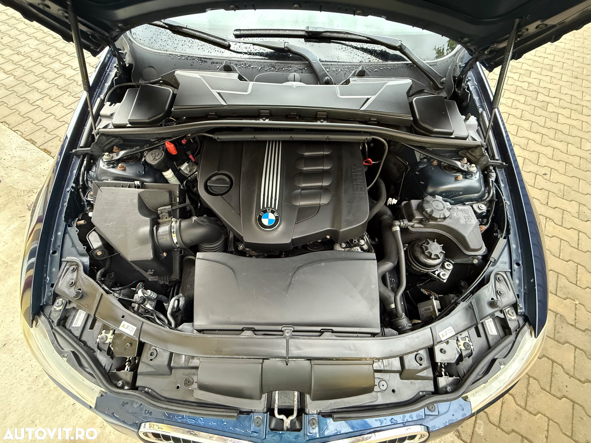 BMW Seria 3 320d Touring xDrive Aut. - 28