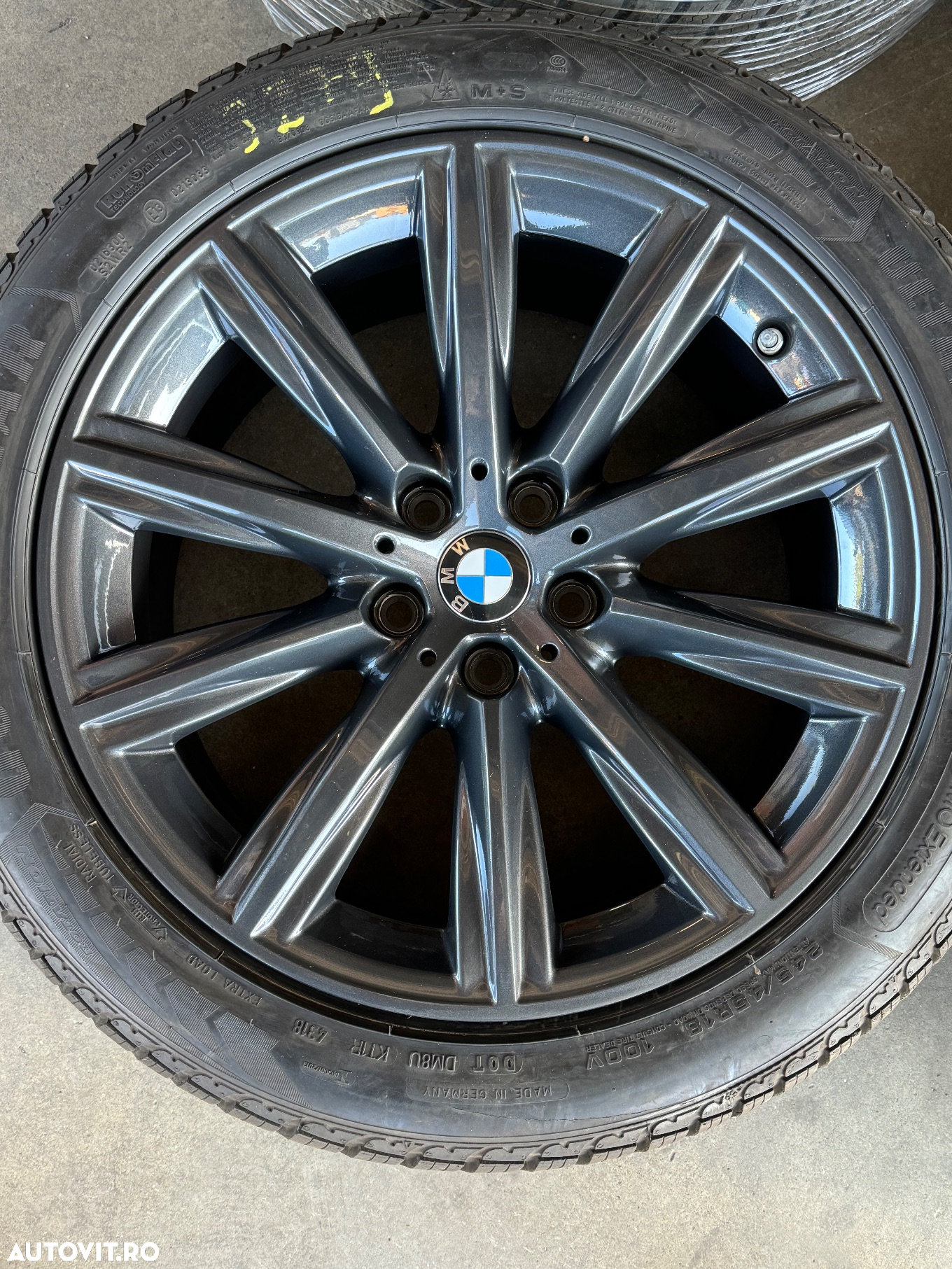 Vând jante originale BMW G30 seria 5 pe 18” cu anvelope de iarnă - 3
