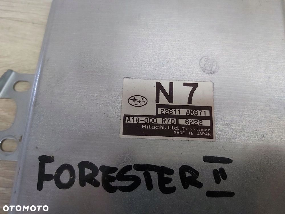 Subaru Forester II SG 2,0 komputer sterownik silnika 22611AK671 A18-000R7D - 1